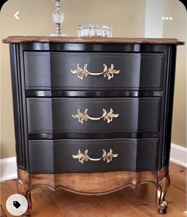 Vismaya Furniture Black Wooden Royal Traditional Bed Side Table ST-014 - Image 2